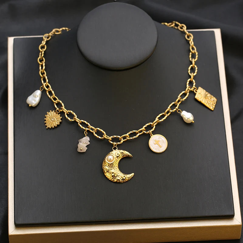 Halskette Halbmond Gold