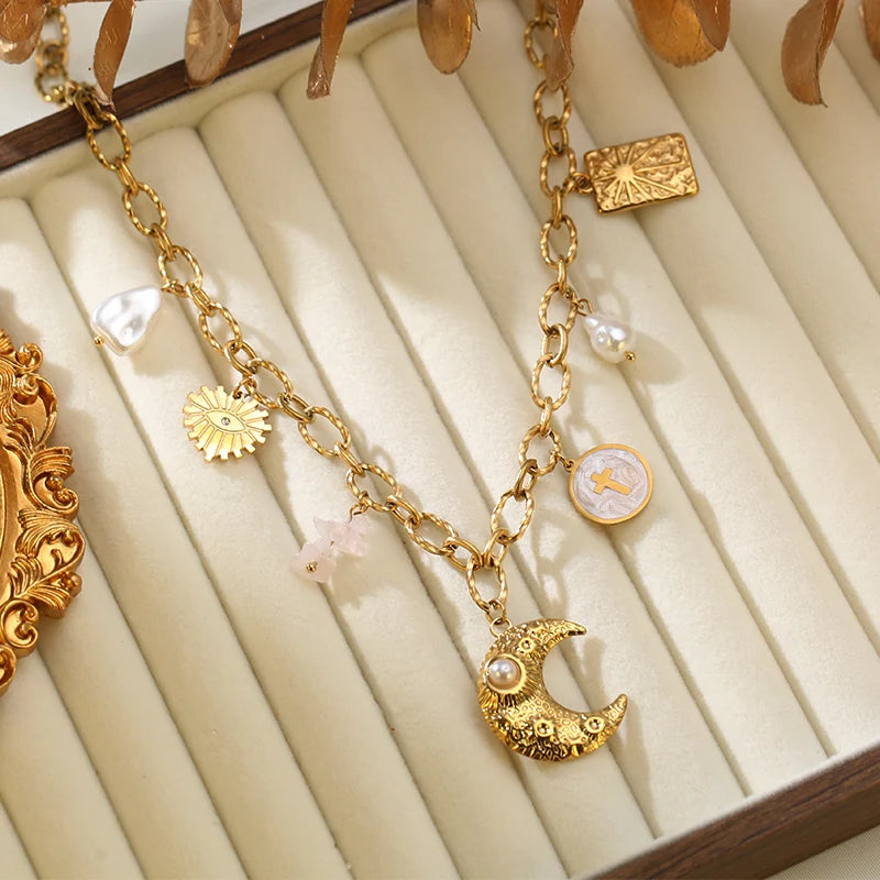 Halskette Halbmond Gold