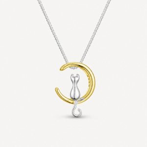 Necklace With Crescent Moon
